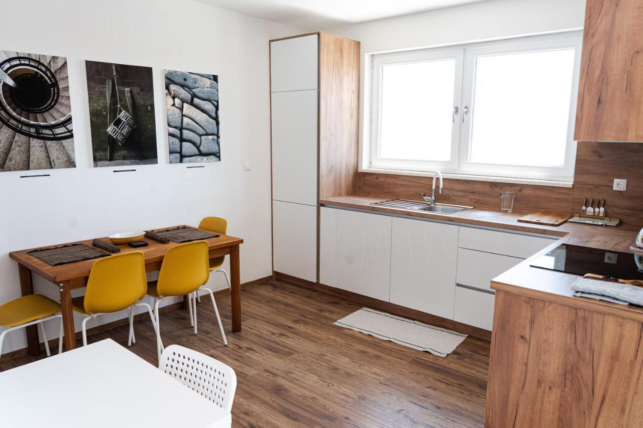 Station 22 - Brand New Apartment With A Terrace And Private Parking Vir Exterior foto