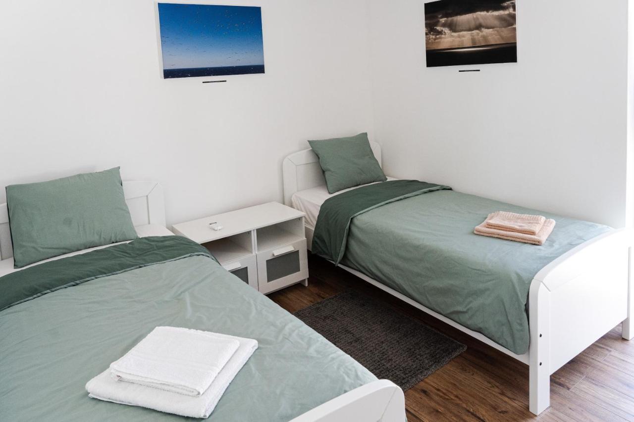 Station 22 - Brand New Apartment With A Terrace And Private Parking Vir Exterior foto